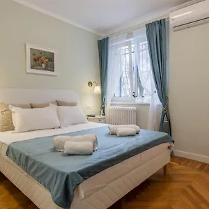 https://central-stylish-cozy-one-bedroom-apartment-adela.bucharesthotelsnow.com