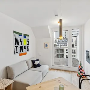 Ding Design In Brigittenau Apartament