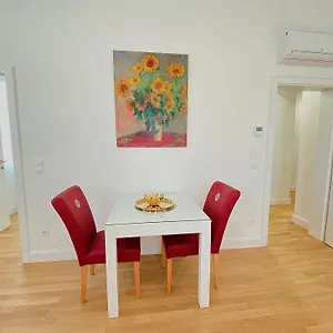 Steiner Residences Reumannplatz Apartament